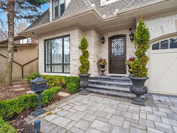 3rd image of 18 Brookfield Rd