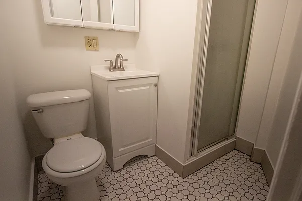 Rented by Maz Group NY | media 3