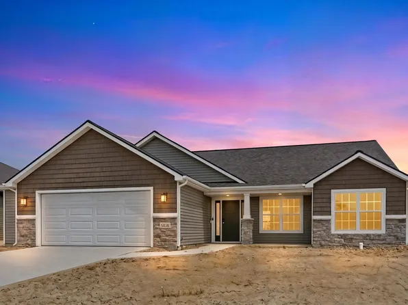 5038 Chickadee Dr, Woodburn, IN 46797