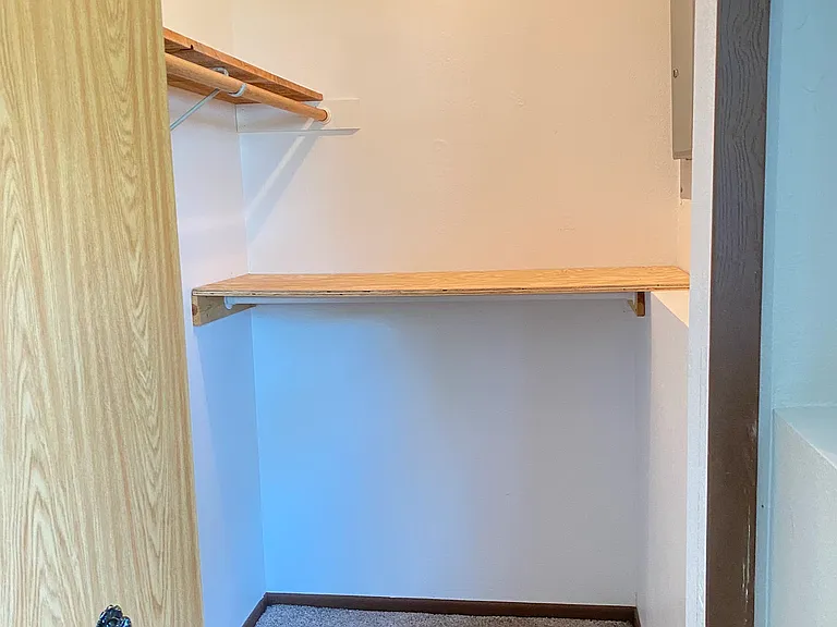 821 Westwood Dr — Photo 11