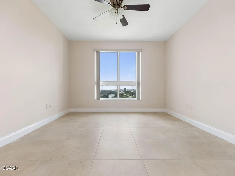 231 Riverside Dr #12091 — Photo 12