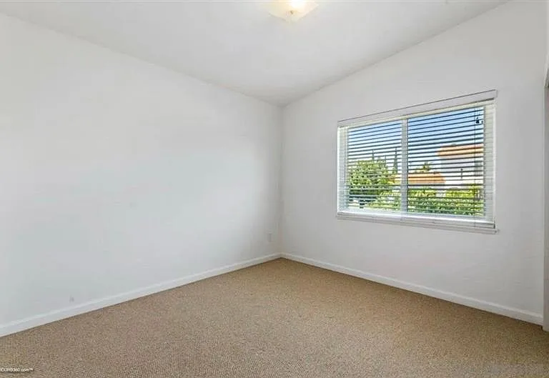 8859 Armorss Ave — Photo 1