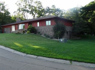2502 W Oakland Ave, Austin, MN 55912