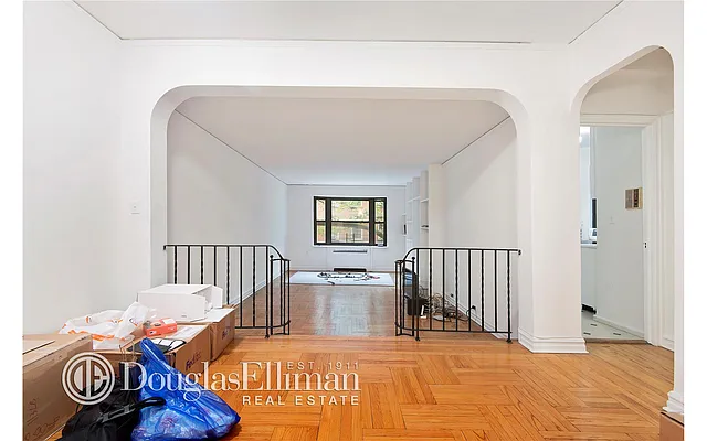 Sold by Douglas Elliman | media 18