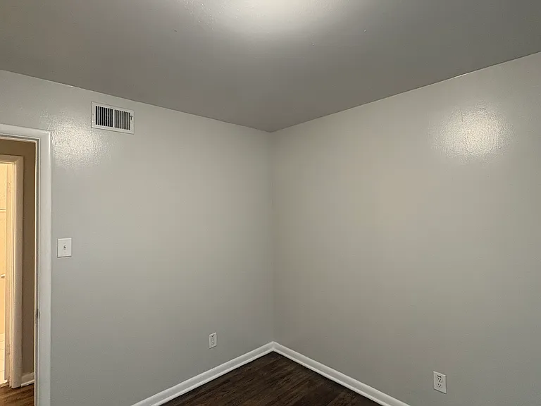13 Gregory Ln — Photo 5