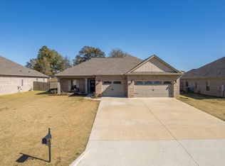 1814 SE Meadowbrook Dr, Cullman, AL 35055