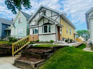 1036 S 32nd St, Milwaukee, WI 53215