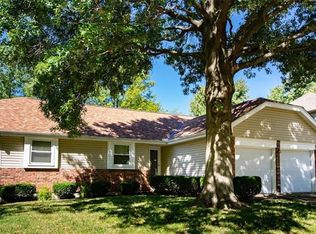 13936 S Raintree Dr, Olathe, KS 66062