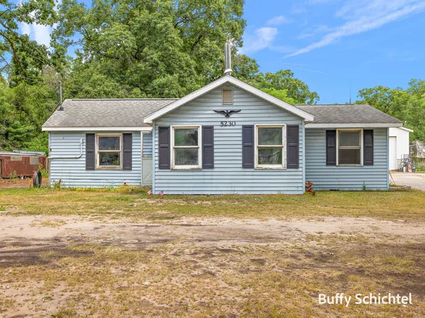 5230 E Apple Ave, Muskegon, MI 49442