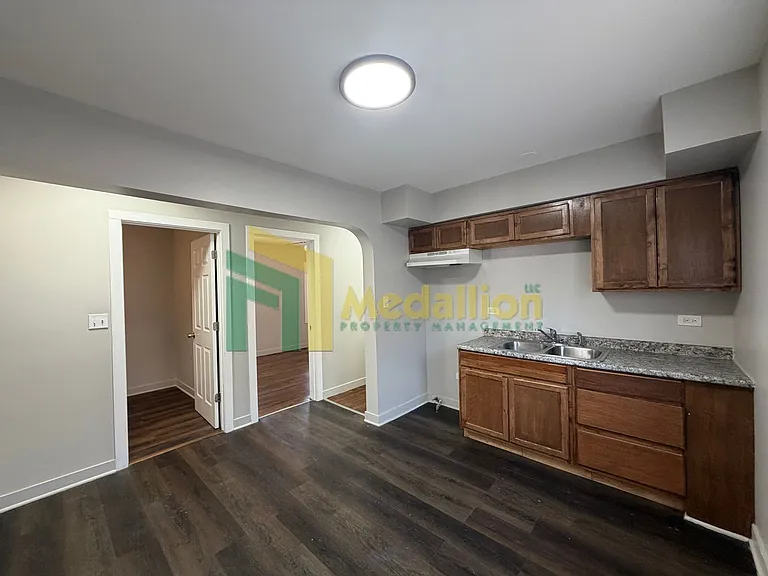 12430 S Wentworth Ave — Photo 5