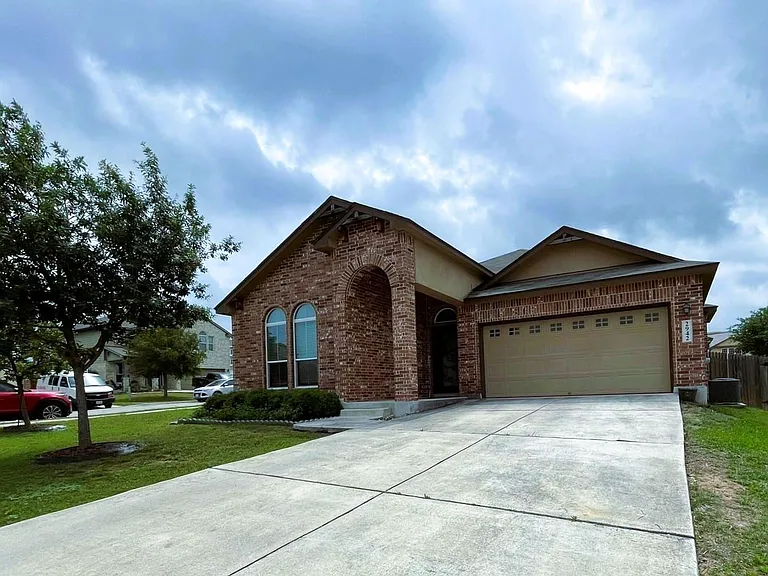 2942 Oak Branch Rdg — Photo 1