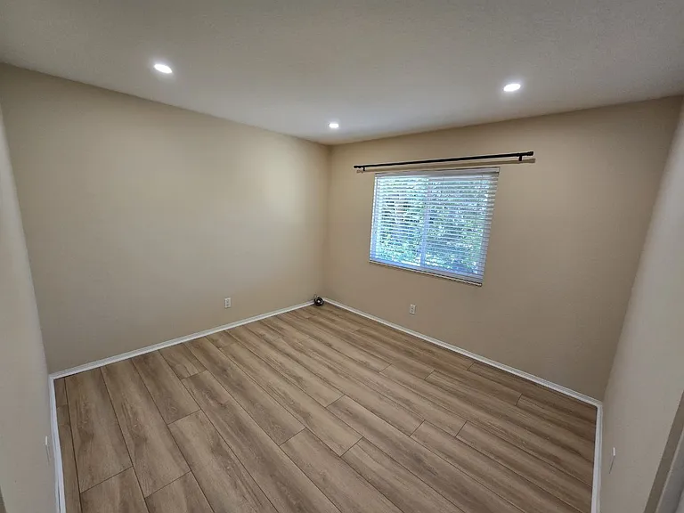 7169 Castle Peak Dr — Photo 33