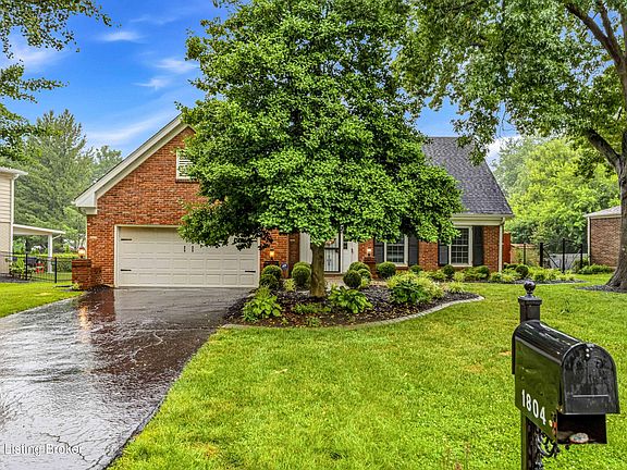 3rd image of 1804 Crossgate Ln