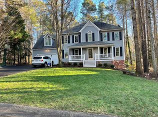 14416 Huntgate Woods Rd, Midlothian, VA 23112