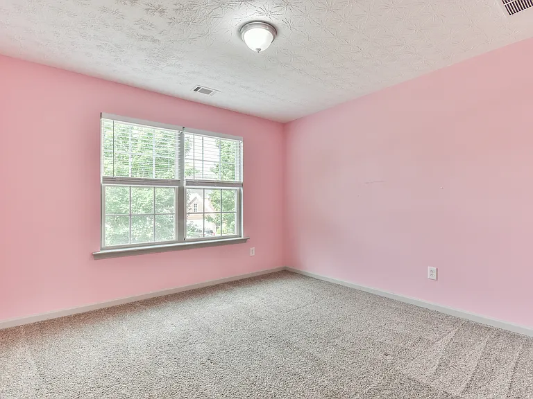 778 Roxholly Ln — Photo 21