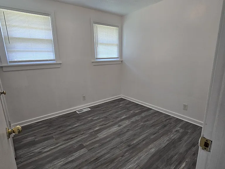 2312 Reed Rd — Photo 12