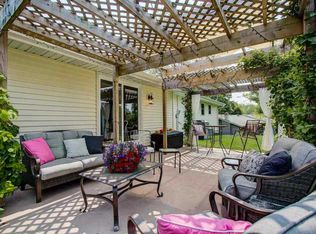 3237 Hampshire Rd, Janesville, WI 53546