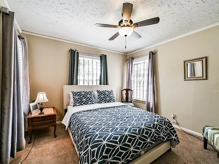 3423 Ozark St — Photo 15