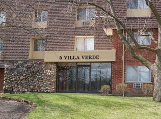 5 Villa Verde Dr APT 115, Buffalo Grove, IL