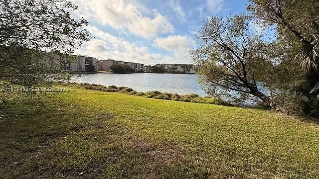 8895 Fontainebleau Blvd #111 — Photo 28