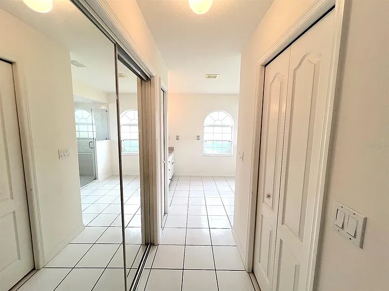 106 Point Of Woods Dr — Photo 23
