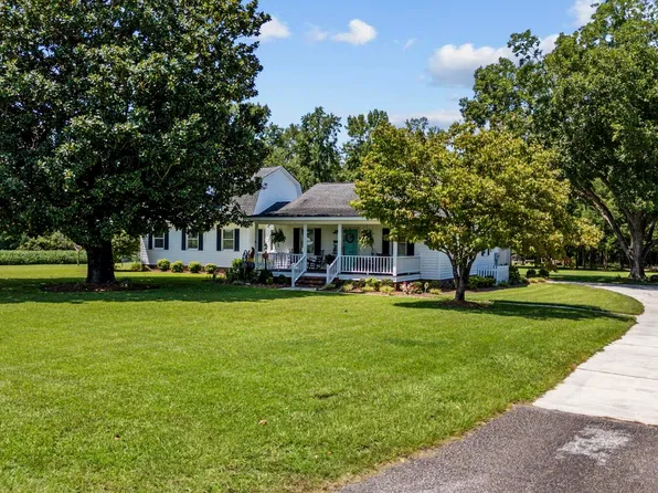 2007 Mack Arthur Rd., Mullins, SC 29574
