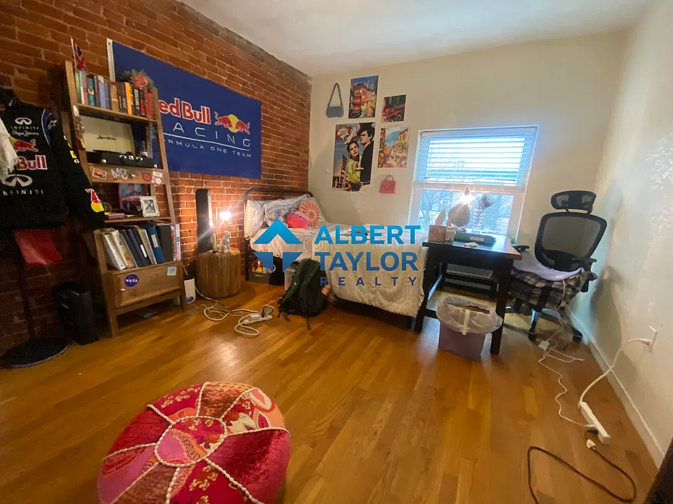 Bedroom #1
