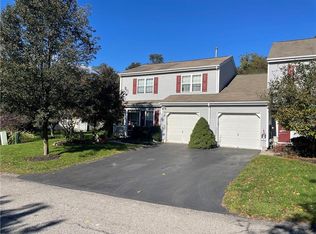1 Tall Tree Ln, Poughkeepsie, NY 12601