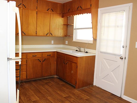 5th image of 3006 Butternut Dr