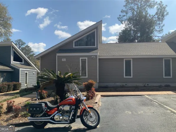 312 Hummingbird Cir, Statesboro, GA 30458