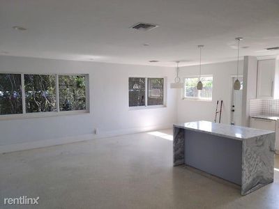 2220 NW 1st St, Boynton Beach, FL, 33435