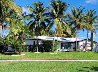 199 N Country Club Blvd, Boca Raton, FL 33487