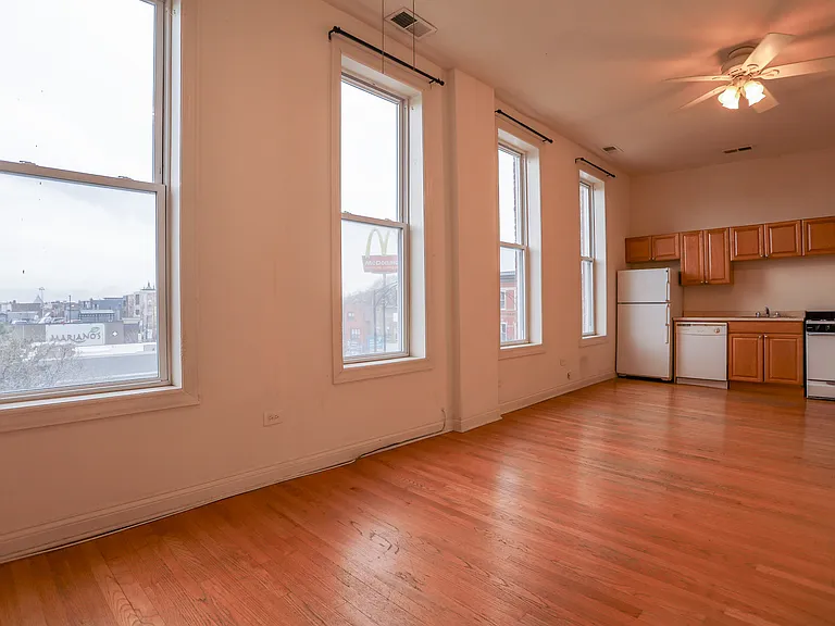 1959 W Chicago Ave #3RW — Photo 5
