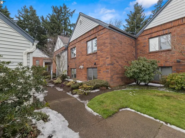 15015 NE Sacramento St Unit 50, Portland, OR 97230
