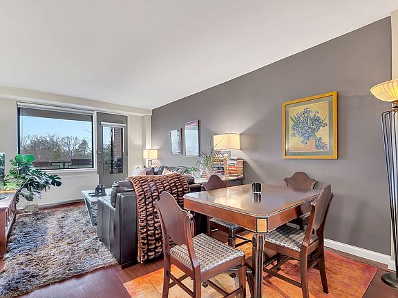 3rd image of 4901 Henry Hudson Pkwy W APT 9C