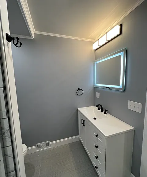 1924 E Genesee St #2 — Photo 16