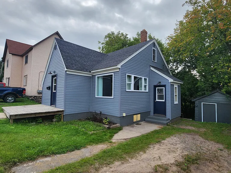 610 N Lincoln Dr — Photo 2