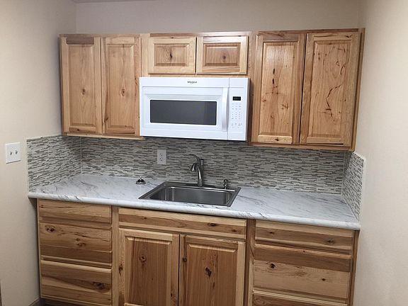 Extra prep area w/sink and microwave