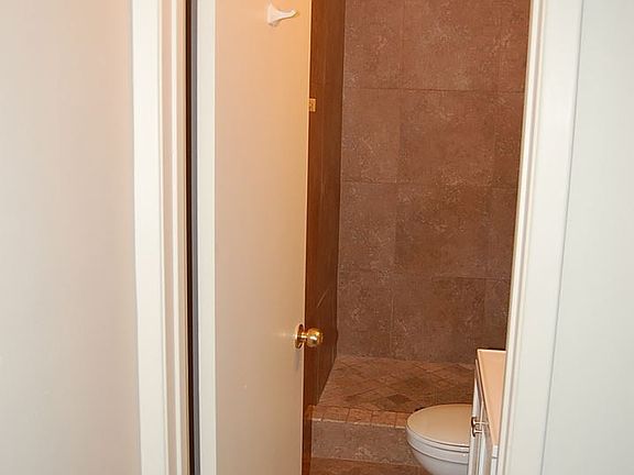 5th image of 2470 Cutter Ln APT 3