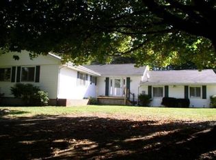 3450 Douglas St, Williamston, MI 48895
