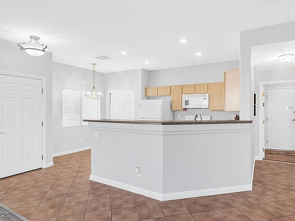 4th image of 6637 Lookout Lodge Ln Unit 2