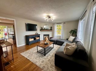 664 S Main St, Haverhill, MA 01835