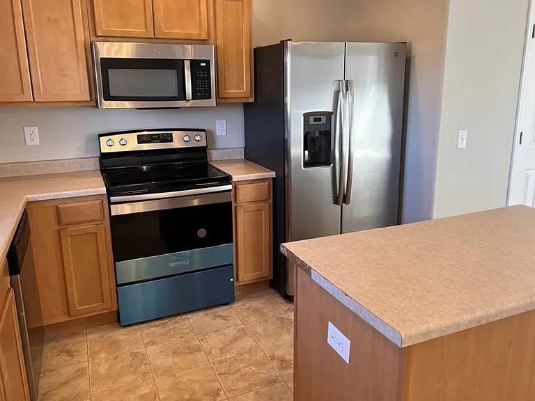 7263 Countryside Grv — Photo 4