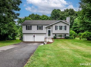 41 Candlewood Vista, New Milford, CT 06776