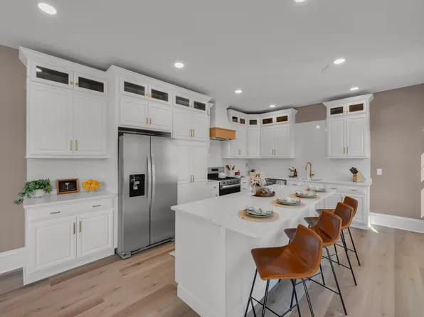 763 Massachusetts Ave #A, Lunenburg, MA 01462
