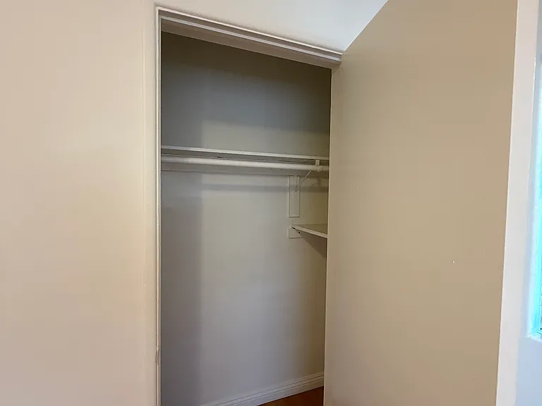 5935 Buffalo Ave #5937-1/2 — Photo 10