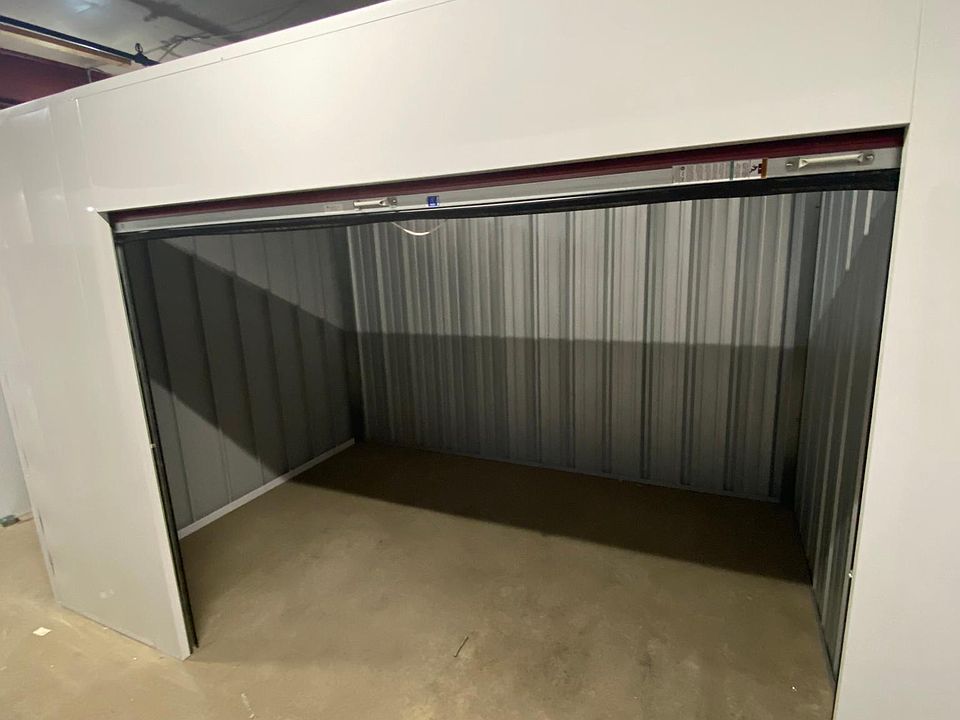 2nd image of 136 S Main St