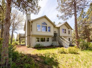 6245 Coopers Hawk Rd, Klamath Falls, OR 97601