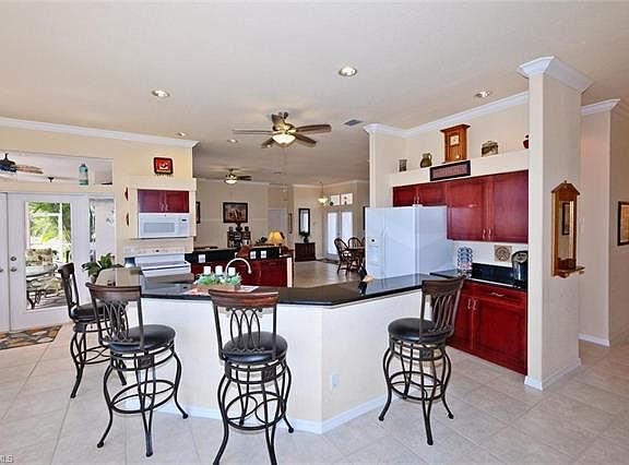 5th image of 2516 SW 30th St