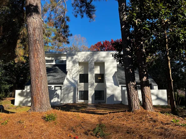 1154 Lynmoor Dr NE, Brookhaven, GA 30319